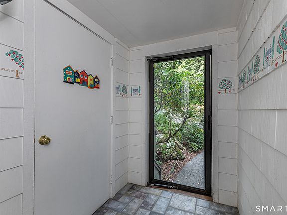 4th image of 96 Woodside Circle #96