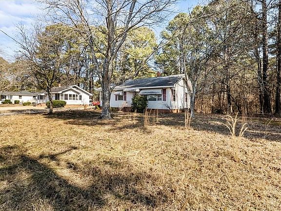 3rd image of 6709 Garrett Rd