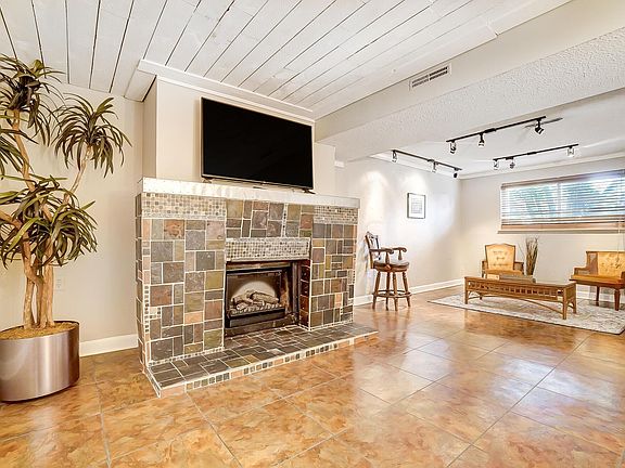 4th image of 2810 Palisades Ave