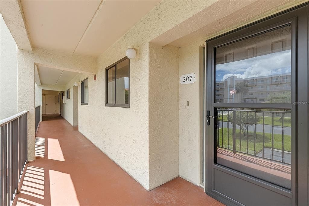 9490 Harbor Greens Way APT 207, Seminole, FL 33776 MLS U8215533 Zillow