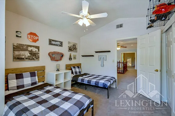 5941 Laguna Park Dr — Photo 27