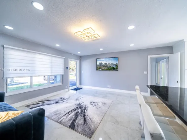 1650 SW 63rd Ter, North Lauderdale, FL 33068