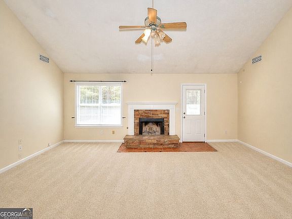 4th image of 2875 New Hope Rd