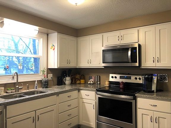 2nd image of 3616 Rockwood Dr