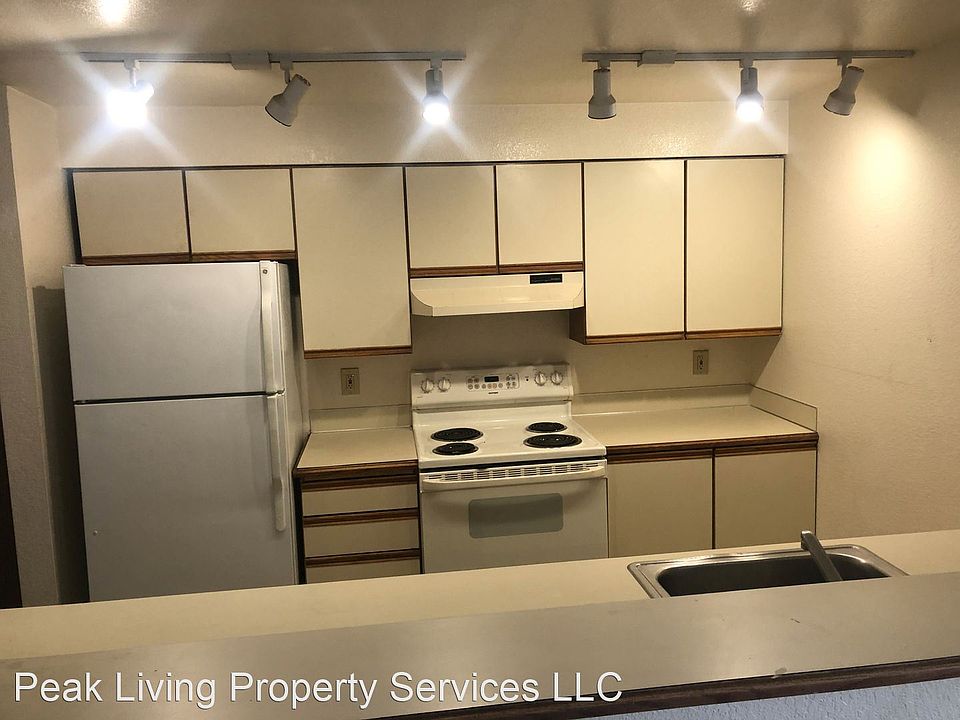 1st image of 950 N 107th St #8736463