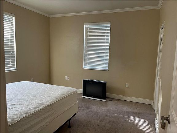 5th image of 3711 Pauger St