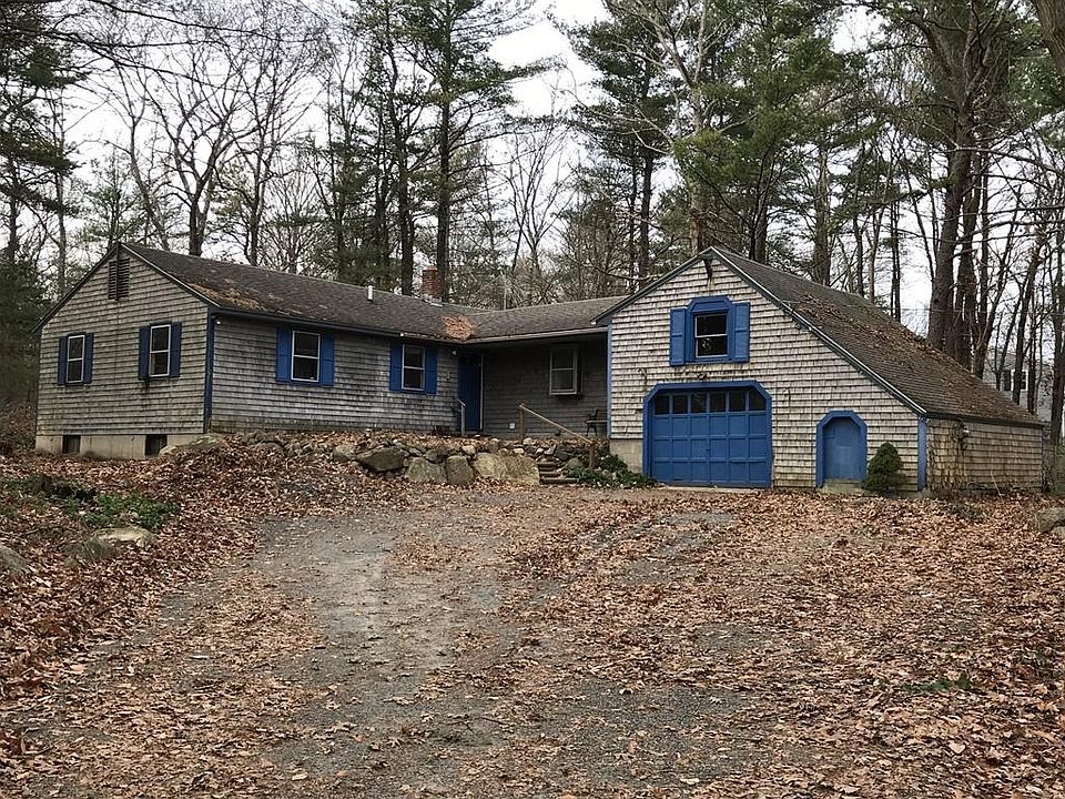 1st image of 580 Essex St