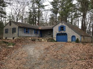 580 Essex St, South Hamilton, MA 01982