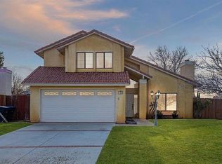 733 Silver Oak Dr, Tehachapi, CA 93561