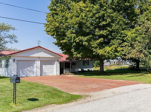 3rd image of 21455 McCoy Rd