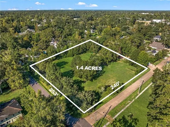 813 S New Hampshire St, Covington, LA 70433