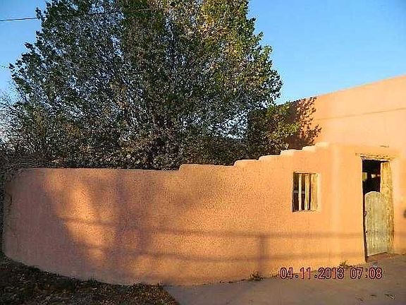 2nd image of 8 Chaparral Ln