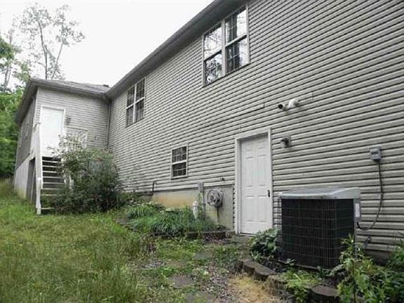 3rd image of 4861 Thendara Ln