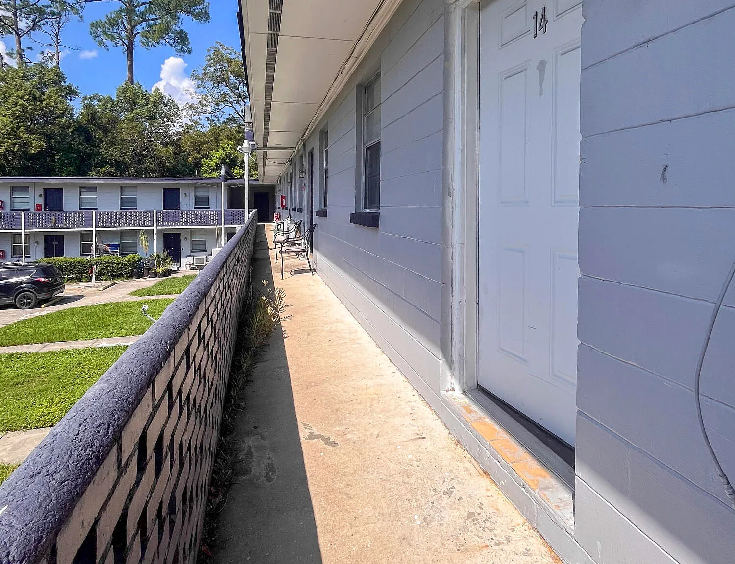 1 bed, 1.0 bath, 500 sqft, $829 — Photo 2