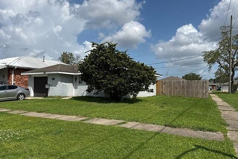 2nd image of 94 John Hopkins Dr