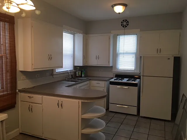 1572 Lake Dr SE #2 — Photo 4
