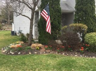 12 Cotton Ct, Hamburg, NJ 07419