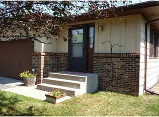 12032 Maryland Ct, Champlin, MN 55316
