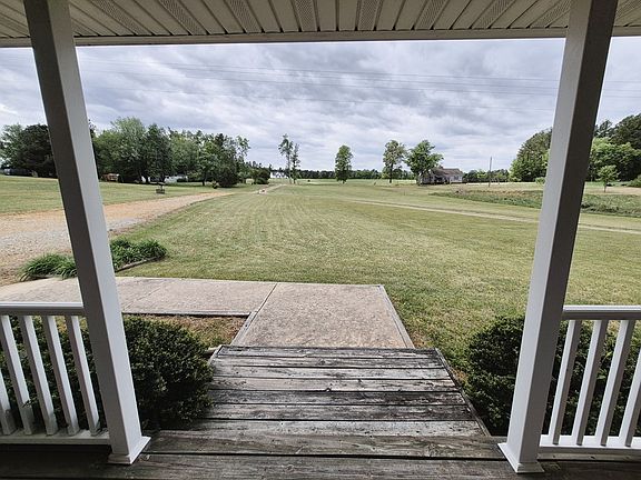 4th image of 364 Mount Harmony Rd