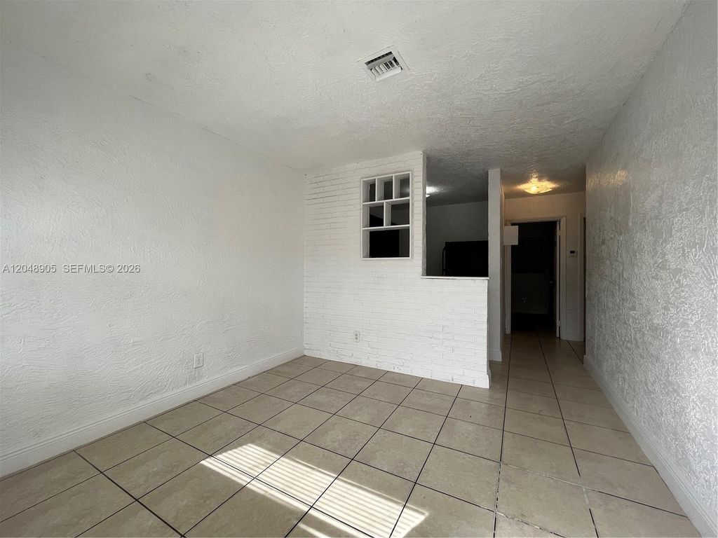 3028 NW 2nd St, photo 5