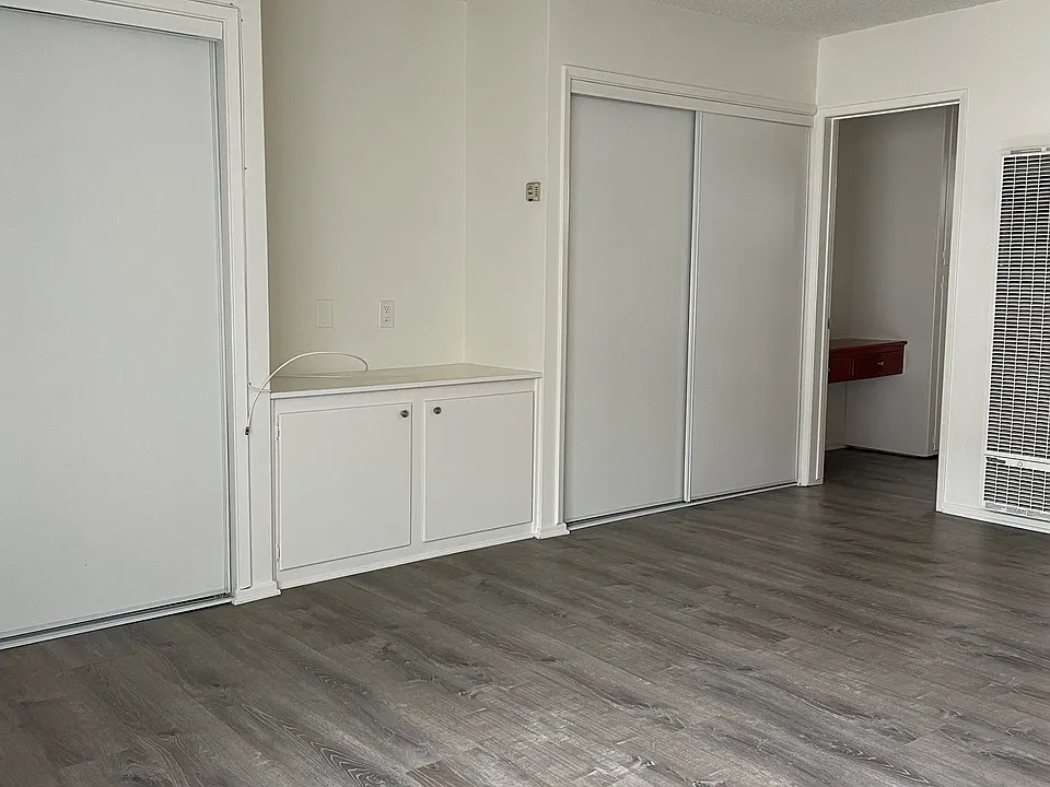215 E Garfield Ave #18