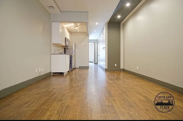 Rented by Lofts and Flats LLC | media 16