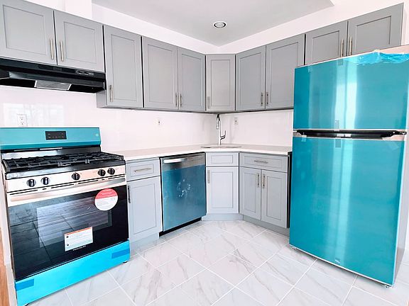4th image of 43-10 Broadway #3I