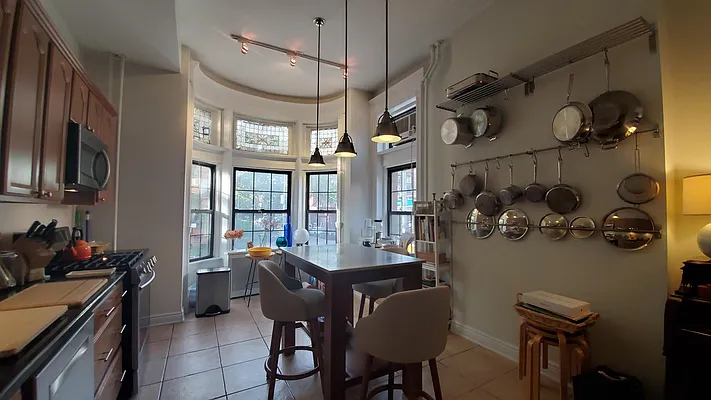 Rented by Douglas Elliman | media 28