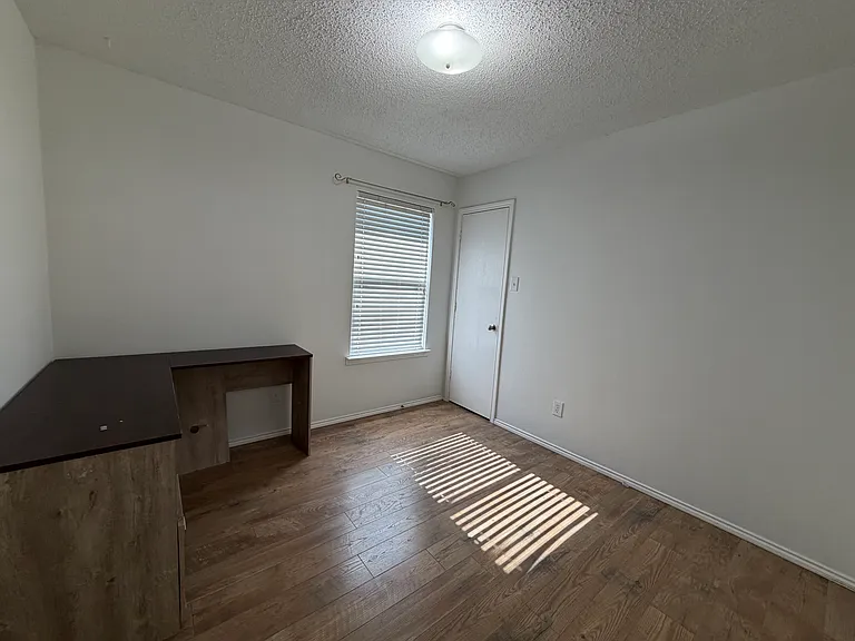 9837 Carter Dr — Photo 5