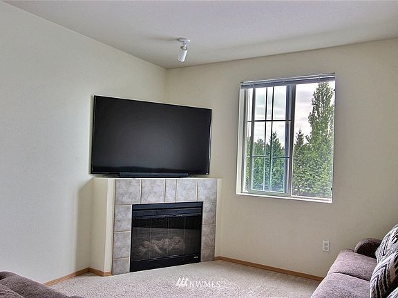 3rd image of 18615 101st Avenue Ct E #260