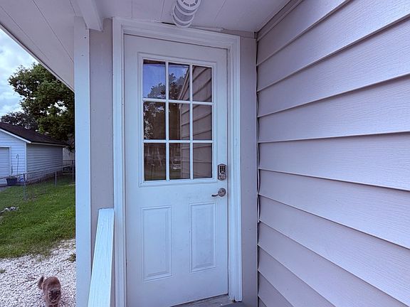 2nd image of 5224 Bragg Rd #1