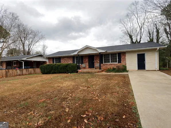 3665 Brookcrest Cir, Decatur, GA 30032