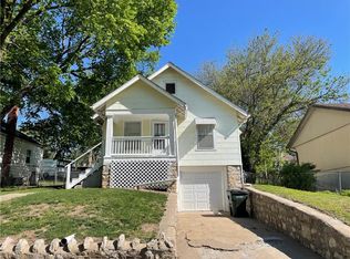 1124 Spruce St, Leavenworth, KS 66048