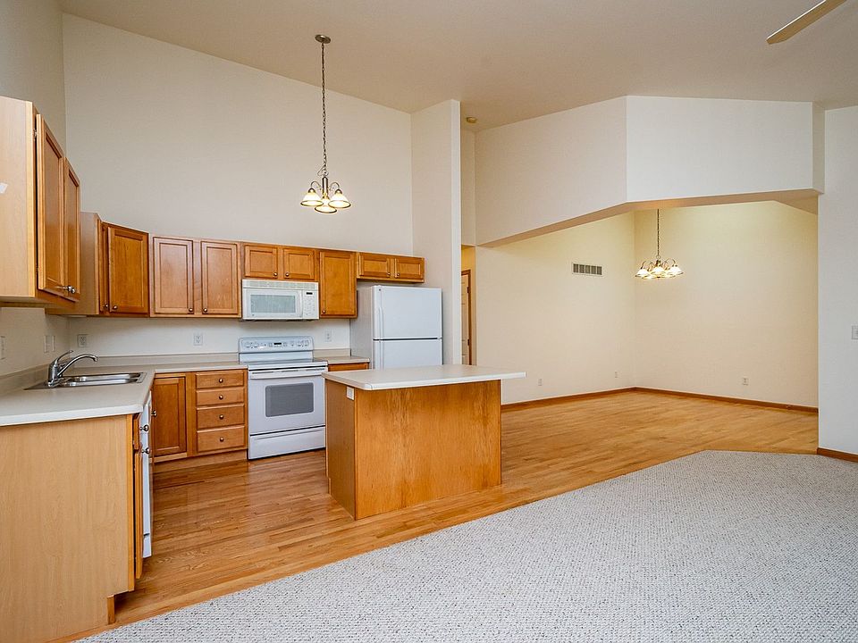Woodridge I 19 22 Redtail Bend 1922 Redtail Ct Coralville IA