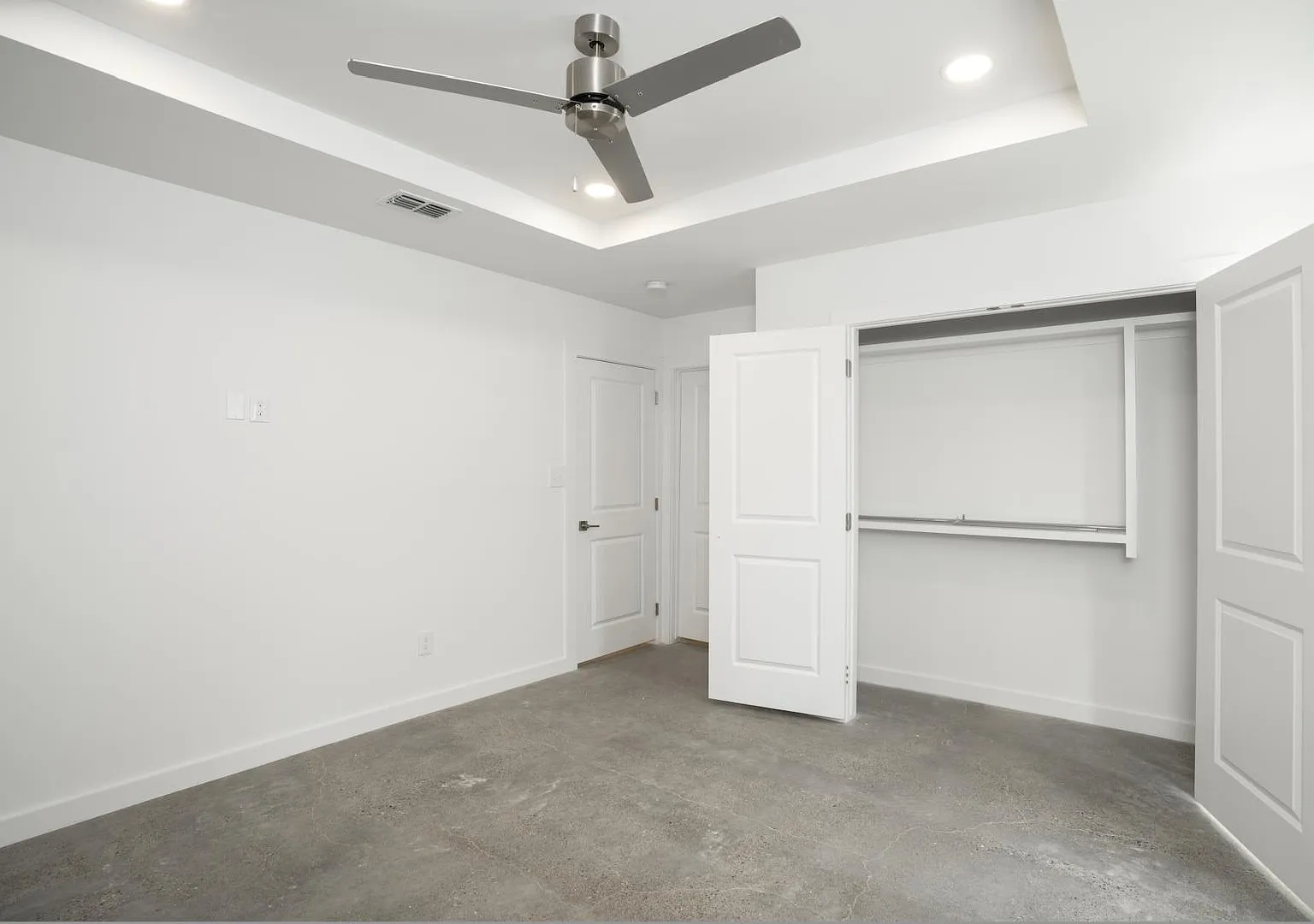3925 Jenna Ln - UNIT D — Photo 1