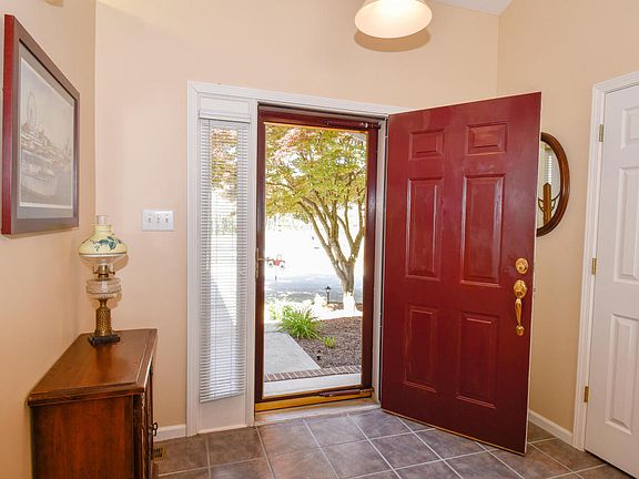 3rd image of 119 Seminole Ln