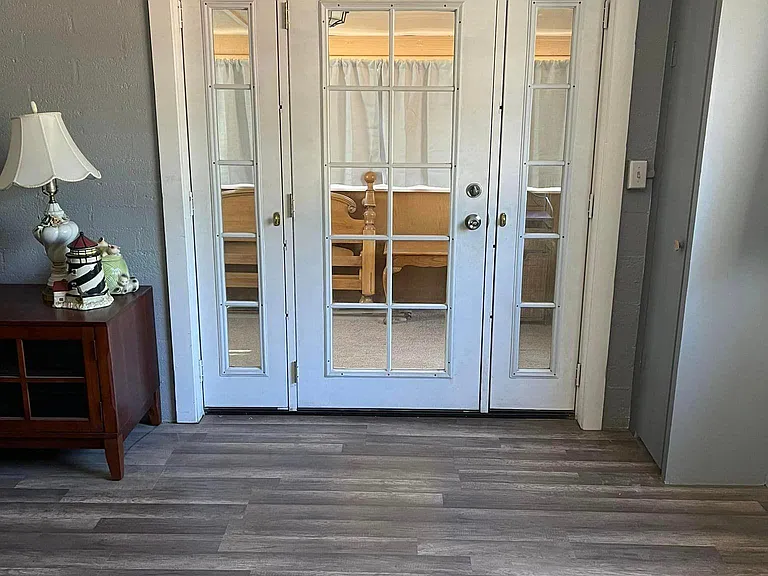 1017 S Westerly Rd — Photo 14