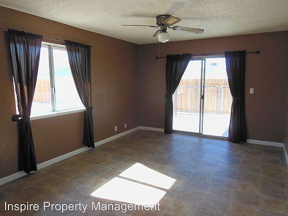 3rd image of 72425 El Paseo Dr