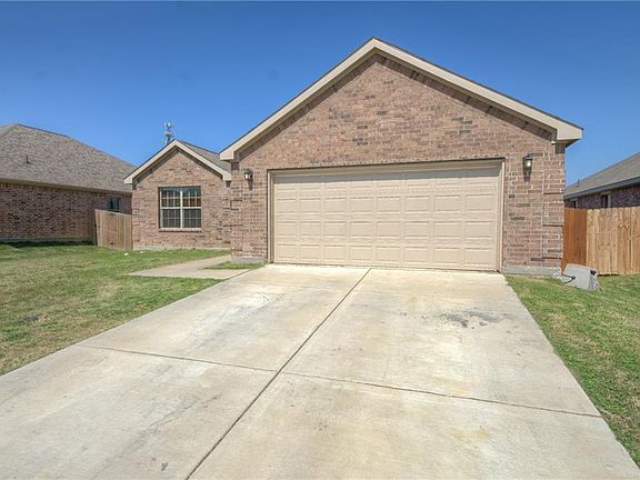 2nd image of 312 Valley Dr