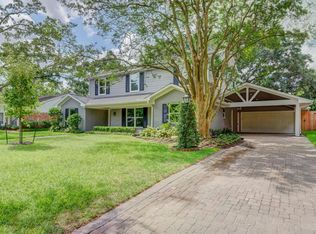 7811 Burgoyne Rd, Houston, TX 77063