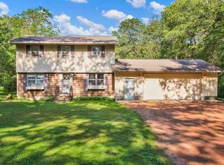 1782 Deer Ln, Stevens Point, WI 54482