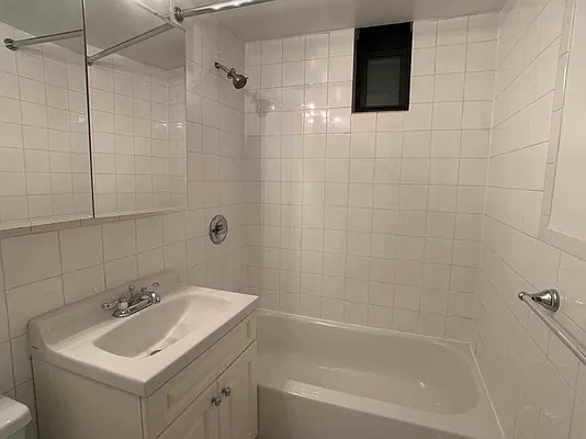 Rented by Tourma Realty LLC | media 30