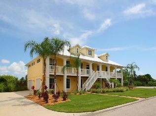 41 Island Ct, Terra Ceia, FL 34250