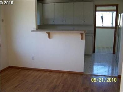 3rd image of 1265 N Folsom Ct