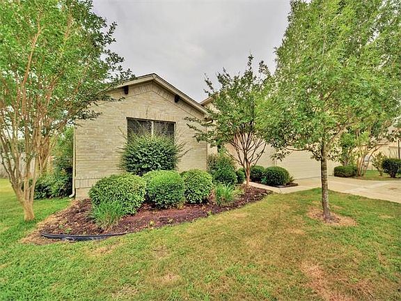 3rd image of 605 Kingston Lacy Blvd