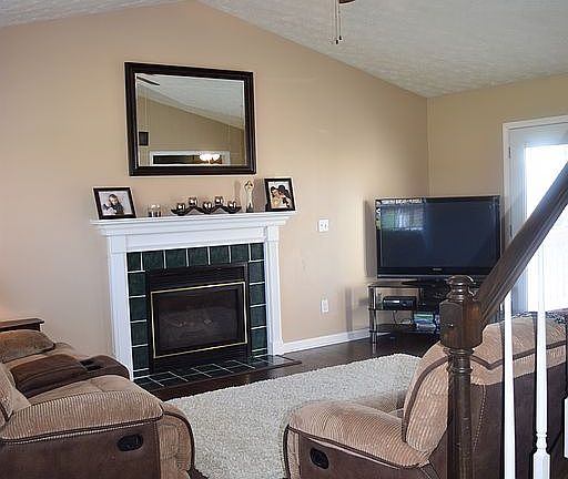 3rd image of 2114 Jamison Dr