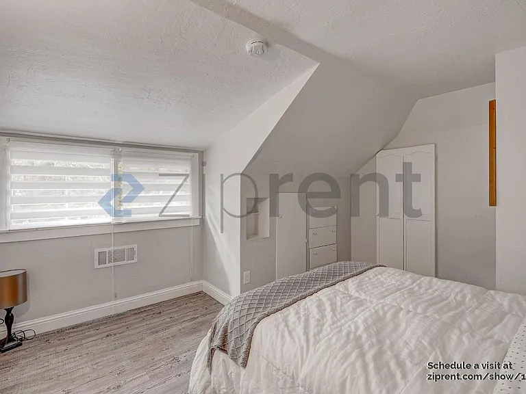 785 Brush Creek Ln — Photo 12