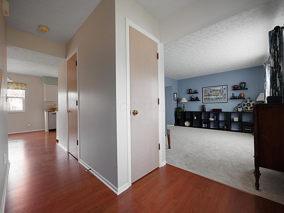 4th image of 799 Bernese Ct