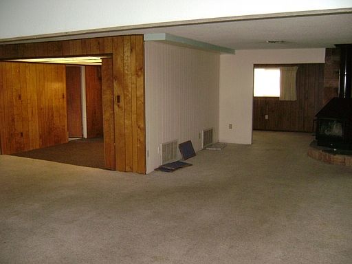 2nd image of 601 Field St