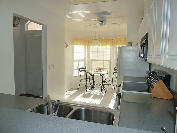 5th image of 721 Lighthouse Dr
